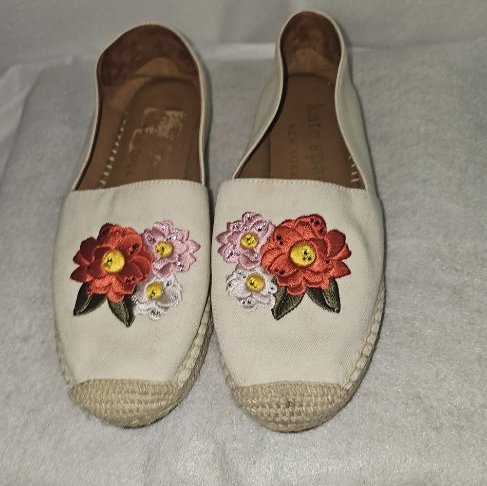 Kate Spade Dahlia Floral Embroidered Espadrilles Sz 6B